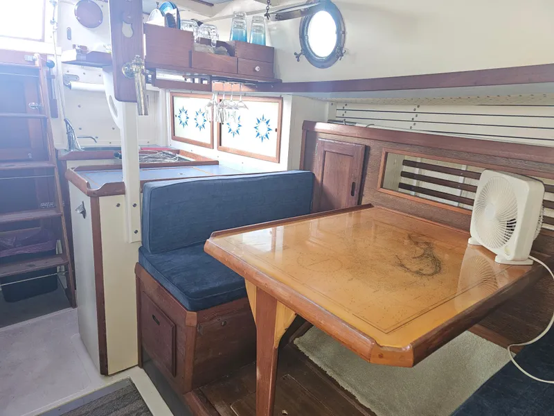 Slide: The Image of Westsail 32 1974 - 6