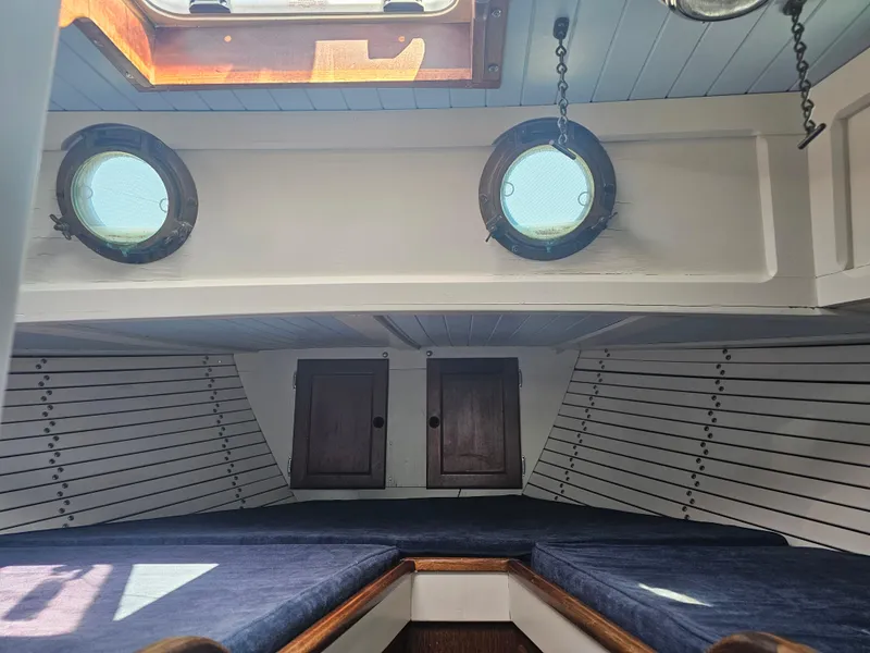 Slide: The Image of Westsail 32 1974 - 60