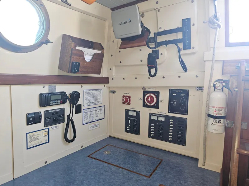 Slide: The Image of Westsail 32 1974 - 8