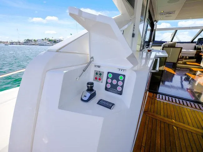 Slide: The Image of Sunseeker Predator 74 2018 - 86
