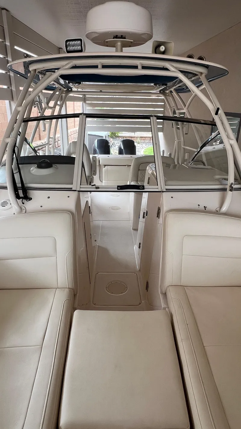 Slide: The Image of Interior view of a 2021 Grady-White Freedom 275 boat. - 29