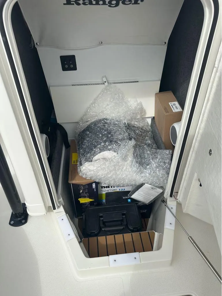 Slide: The Image of Ranger 2360 Bay 2025 - 18