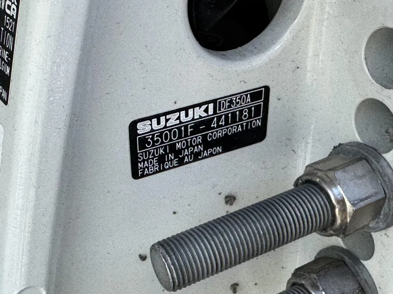 Slide: The Image of Premier ESCALANTE 330 2025 - 36