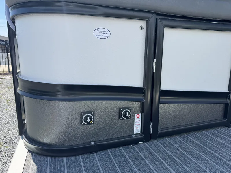 Slide: The Image of Premier ESCALANTE 330 2025 - 5