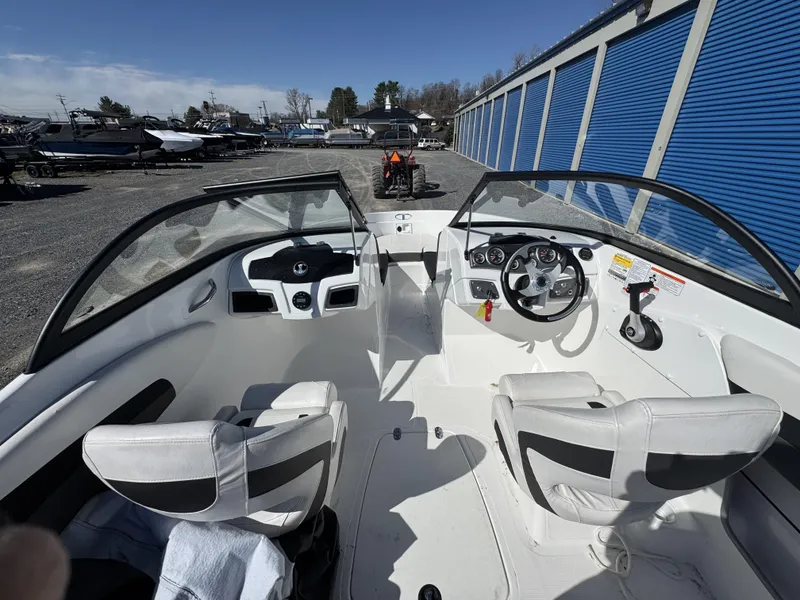 Slide: The Image of Tahoe 210 S 2023 - 11