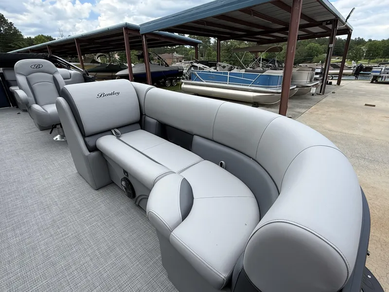 Slide: The Image of Bentley Pontoons Legacy Navigator 223 2025 - 3