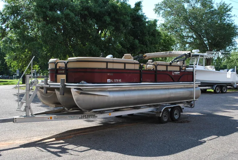 Slide: The Image of Lowe SF 232 2019 - 1