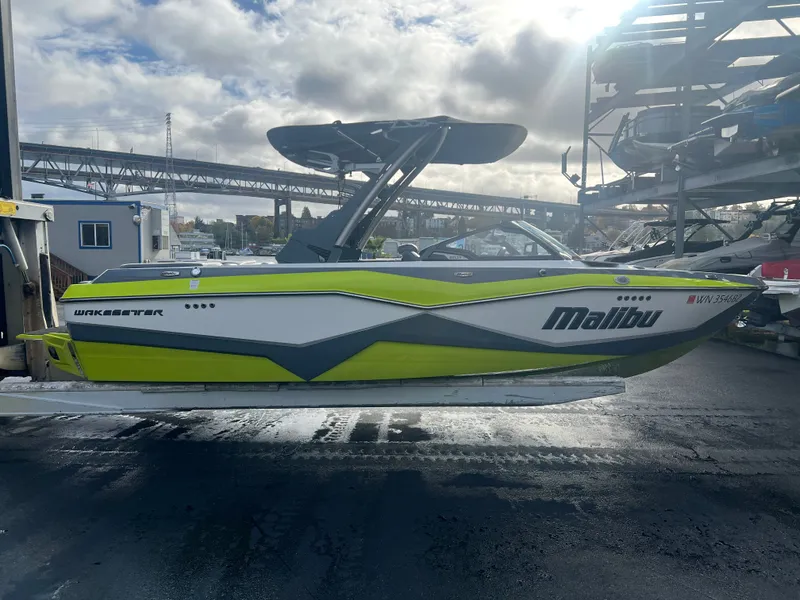 Slide: The Image of Malibu Wakesetter 22 LSV 2024 - 4