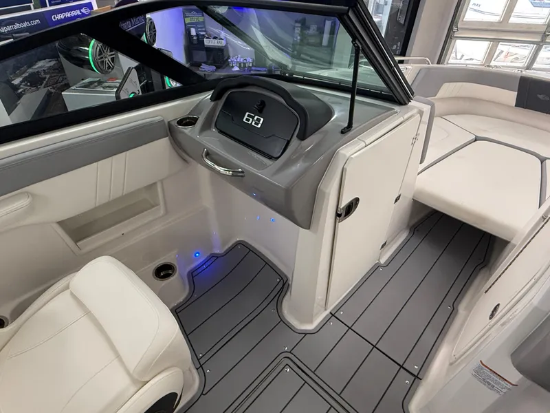 Slide: The Image of Chaparral 23 SSi 2025 - 14