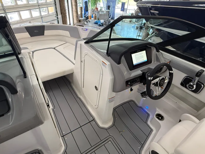 Slide: The Image of Chaparral 23 SSi 2025 - 15