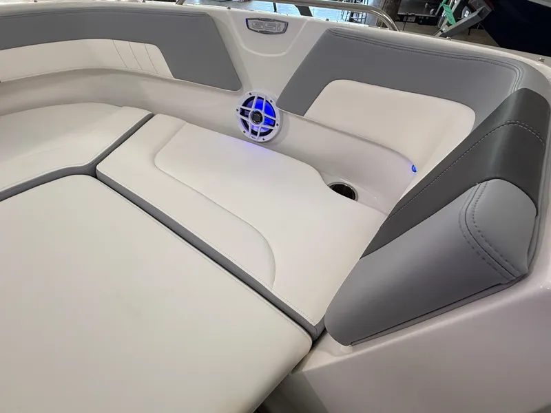 Slide: The Image of Chaparral 23 SSi 2025 - 17