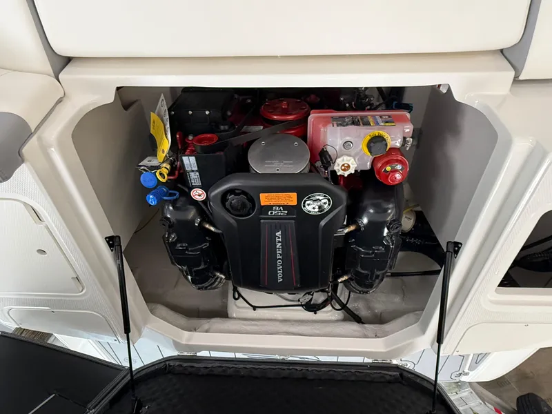 Slide: The Image of Chaparral 23 SSi 2025 - 20