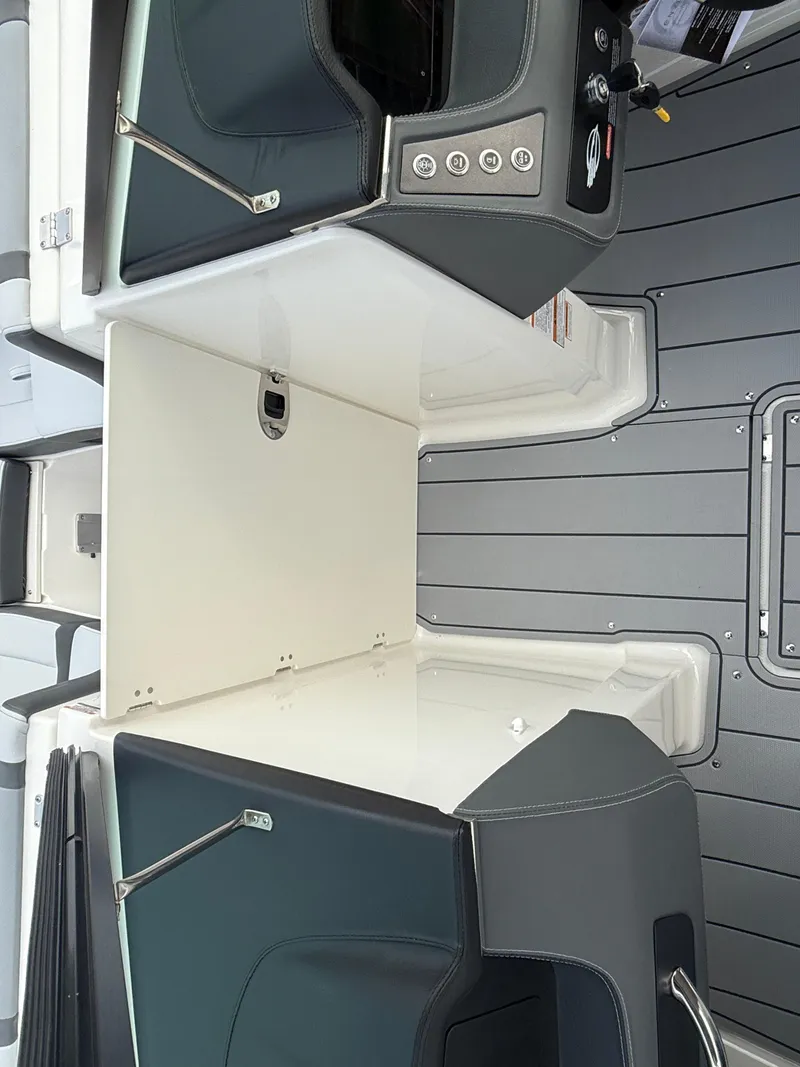 Slide: The Image of Chaparral 247 SSX 2025 - 24