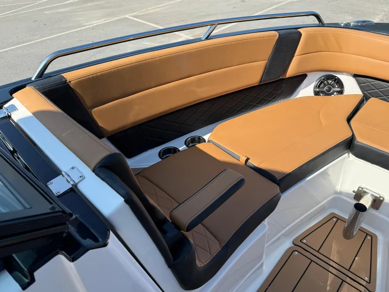 Slide: The Image of Chaparral 2870 SSX 2025 - 12