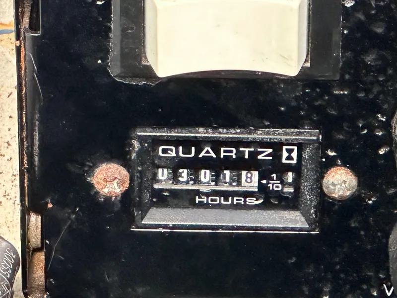 Slide: The Image of Sea Ray 320 Sundancer 2003 - 56