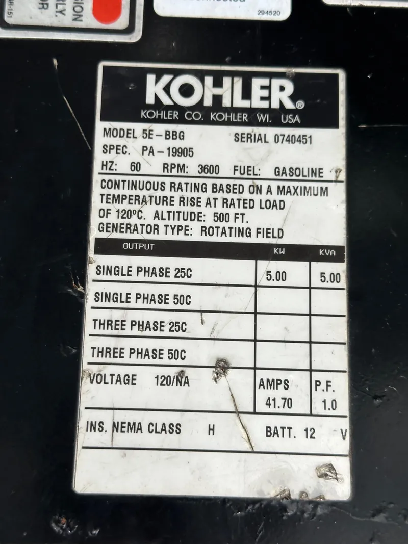Slide: The Image of Sea Ray 320 Sundancer 2003 - 57
