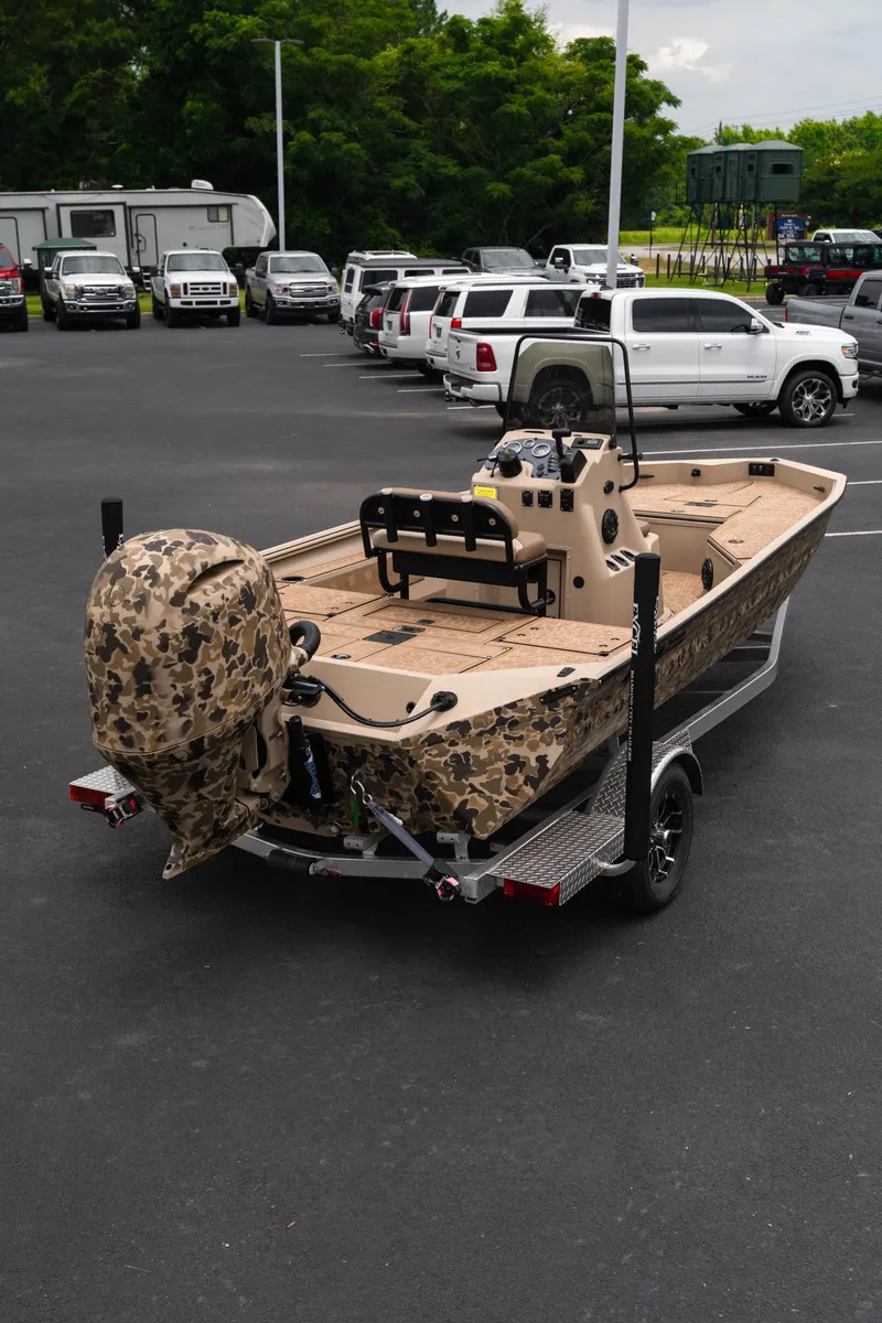 Slide: The Image of Excel Bay Pro 203 Elite 2025 - 7