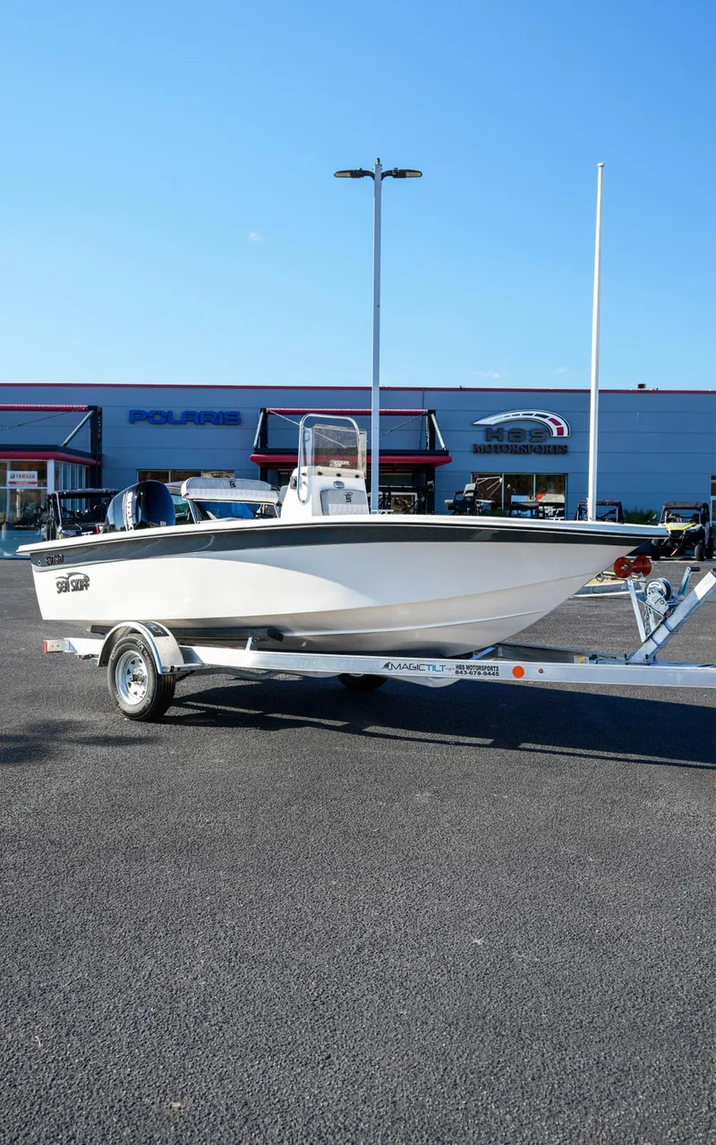 Slide: The Image of Carolina EV 180 SEA SKIFF 2025 - 10