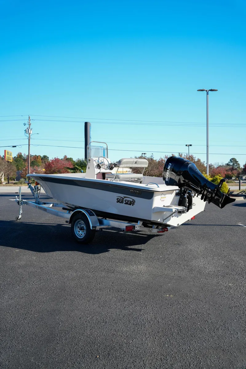 Slide: The Image of Carolina EV 180 SEA SKIFF 2025 - 12