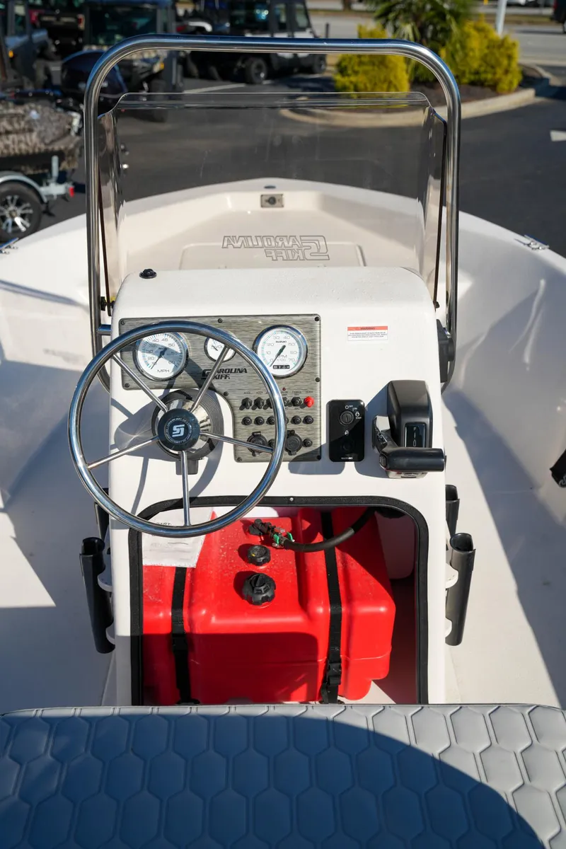 Slide: The Image of Carolina EV 180 SEA SKIFF 2025 - 18