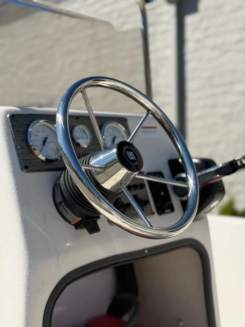 Slide: The Image of Carolina EV 180 SEA SKIFF 2025 - 28