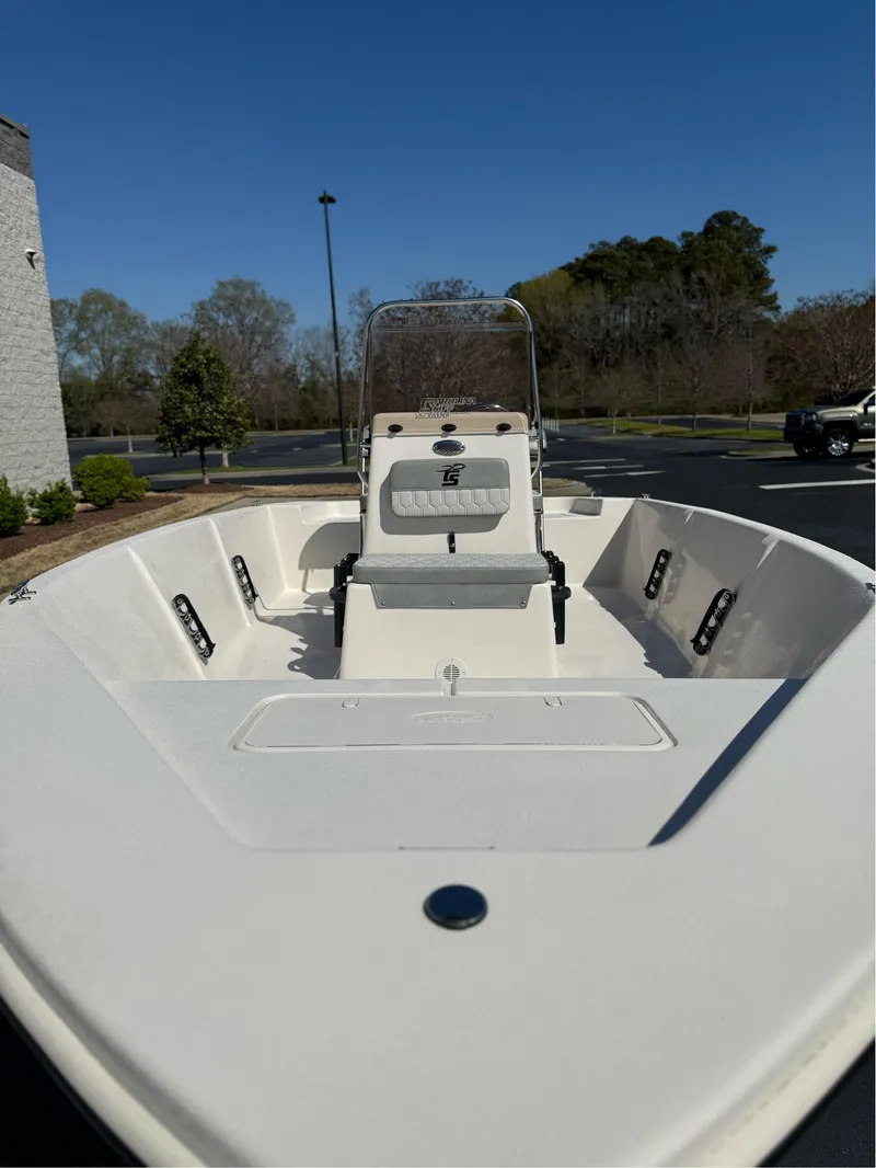 Slide: The Image of Carolina EV 180 SEA SKIFF 2025 - 29