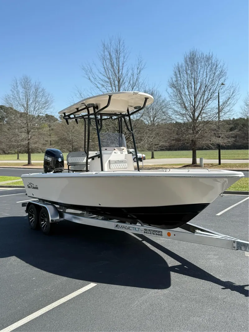 Slide: The Image of Sea Chaser 23 LX 2025 - 27