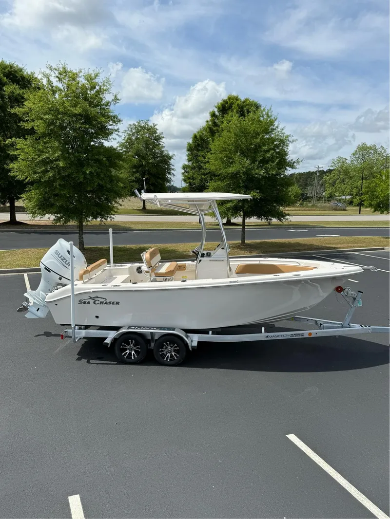 Slide: The Image of Sea Chaser 20 HFC 2025 - 10