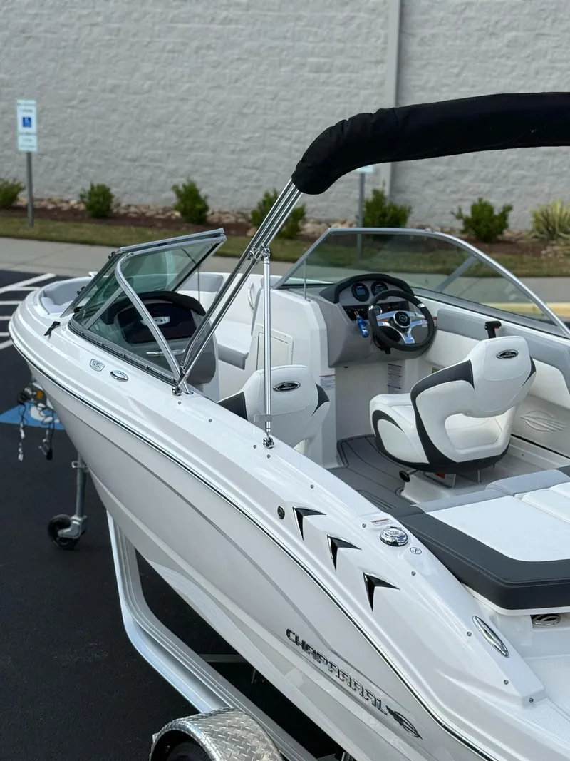 Slide: The Image of Chaparral 19 SSi OB 2024 - 4