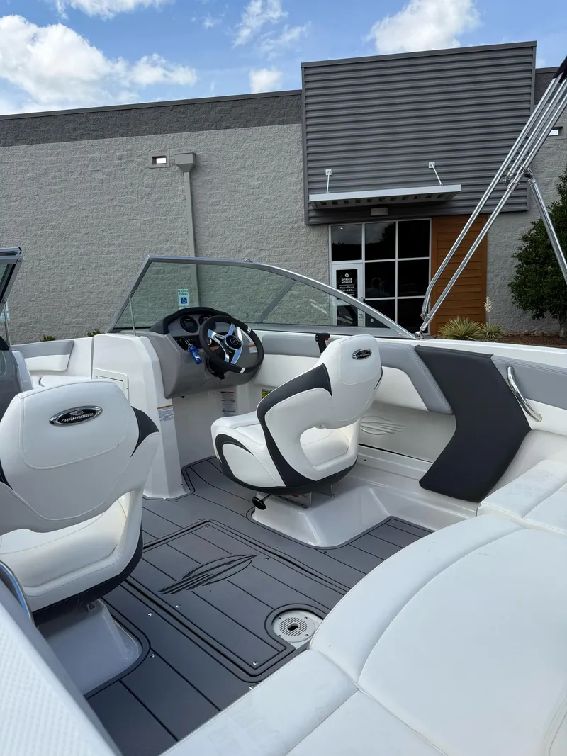 Slide: The Image of Chaparral 19 SSi OB 2024 - 9