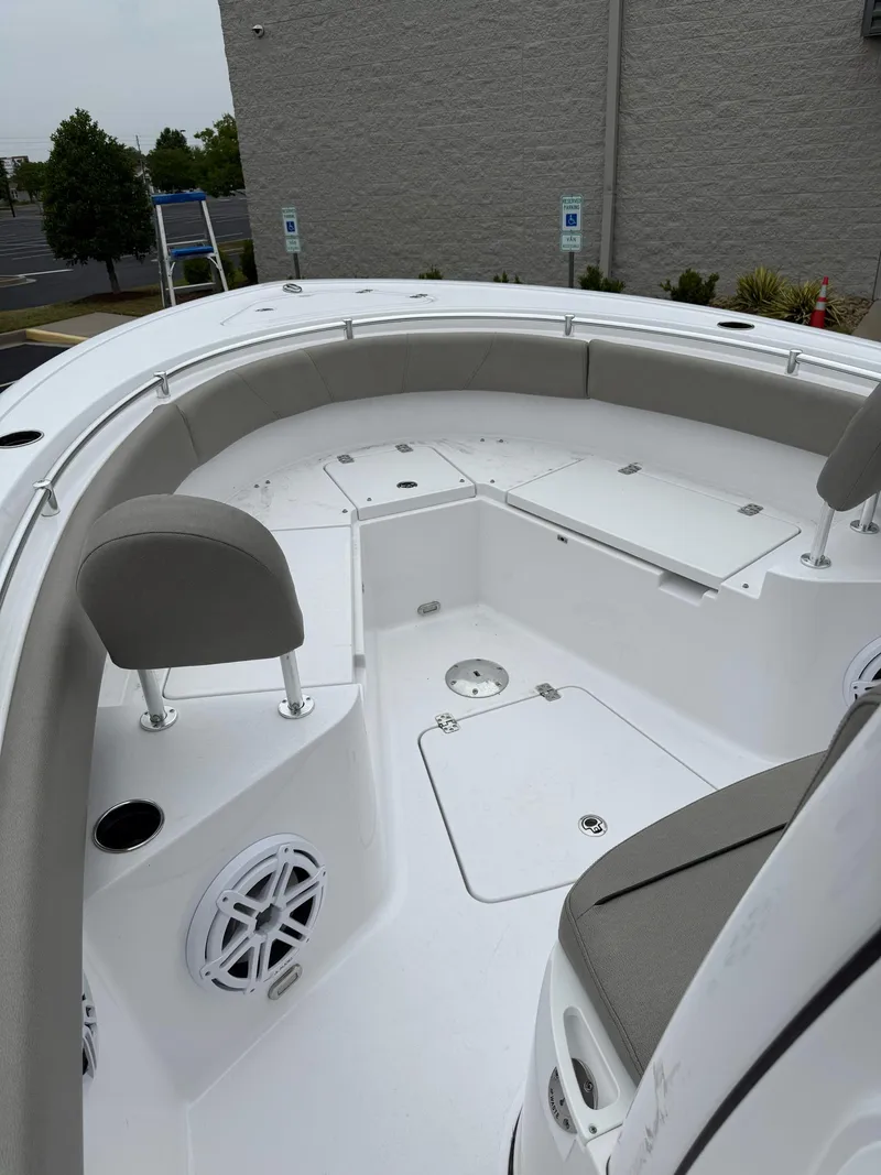 Slide: The Image of Sportsman Heritage 231 Center Console 2024 - 15