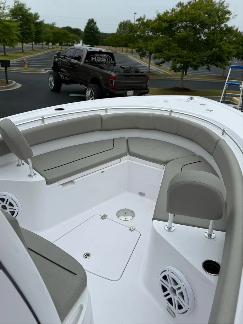 Slide: The Image of Sportsman Heritage 231 Center Console 2024 - 18