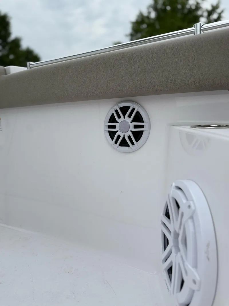 Slide: The Image of Sportsman Heritage 231 Center Console 2024 - 33