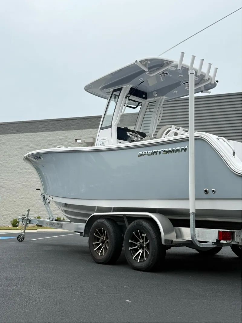 Slide: The Image of Sportsman Heritage 231 Center Console 2024 - 6