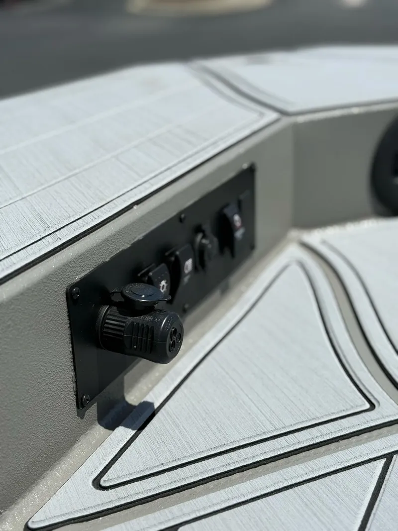 Slide: The Image of Thor Lake Hammer 1900 2025 - 6