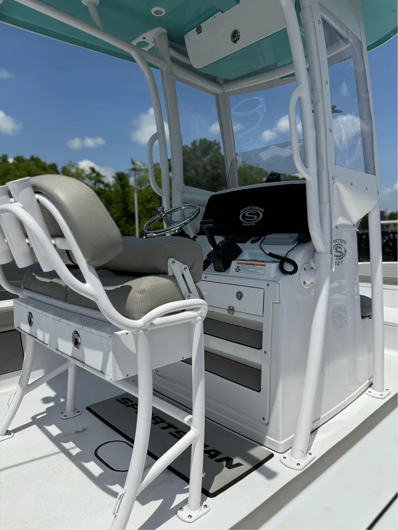 Slide: The Image of Sportsman Masters 227 Bay Boat 2023 - 13