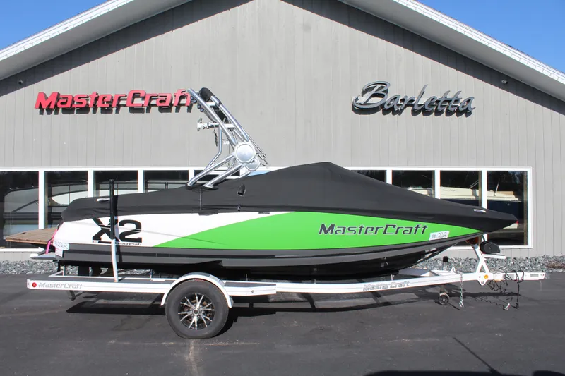 Slide: The Image of MasterCraft X2 2013 - 1