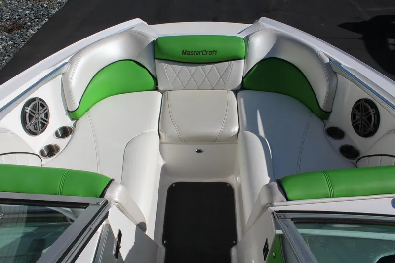 Slide: The Image of MasterCraft X2 2013 - 13