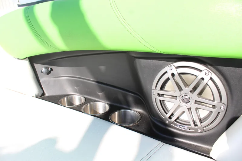 Slide: The Image of MasterCraft X2 2013 - 19