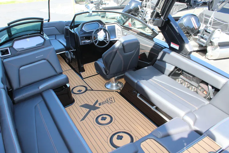 Slide: The Image of MasterCraft XStar S 2023 - 14