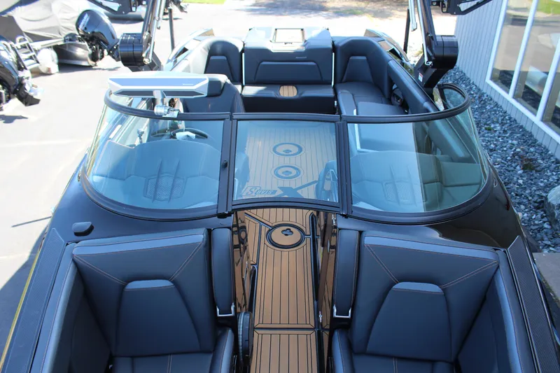 Slide: The Image of MasterCraft XStar S 2023 - 24