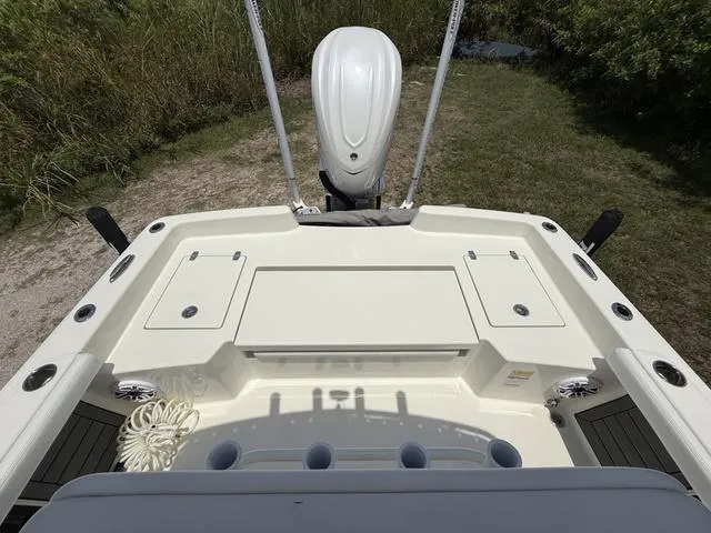 Slide: The Image of Pathfinder 2400 TRS 2025 - 30