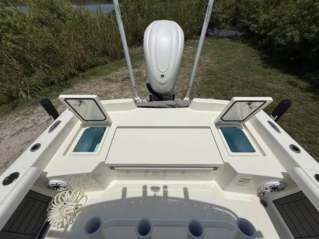 Slide: The Image of Pathfinder 2400 TRS 2025 - 32