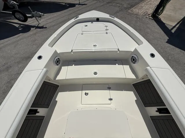 Slide: The Image of Pathfinder 2400 Open 2025 - 25