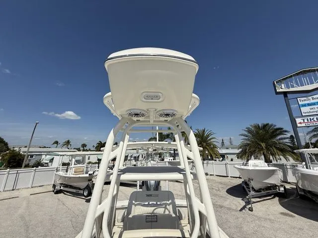 Slide: The Image of Pathfinder 2400 Open 2025 - 30