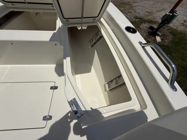 Slide: The Image of Pathfinder 2200 TRS 2025 - 33