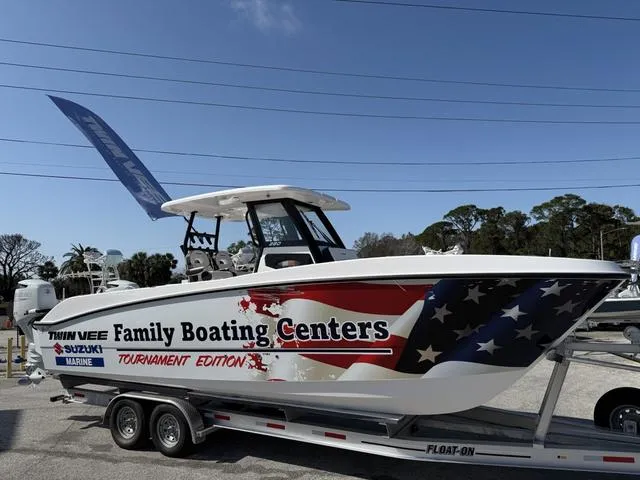 Slide: The Image of Twin Vee 280 GFX2 2025 - 10