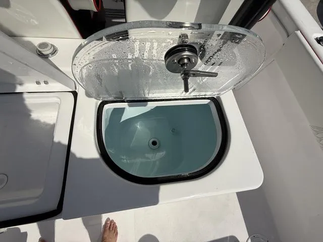 Slide: The Image of Twin Vee 280 GFX2 2025 - 33