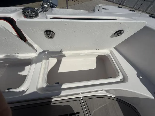 Slide: The Image of Twin Vee 280 GFX2 2025 - 44