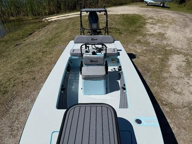 Slide: The Image of Maverick 17 HPX-S 2025 - 11